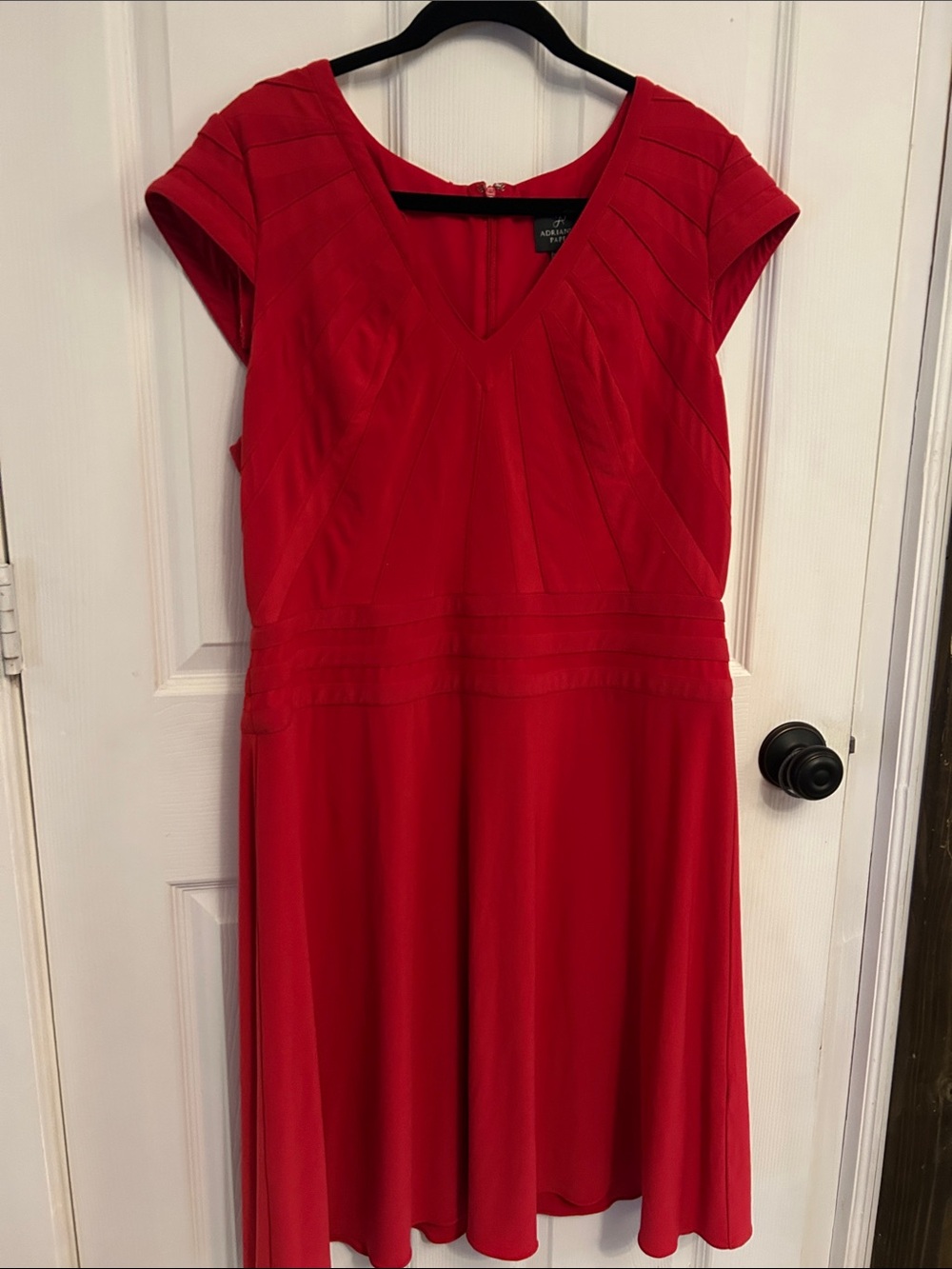 Adriana Papell Red V-Neck Cap Sleeve Dress
